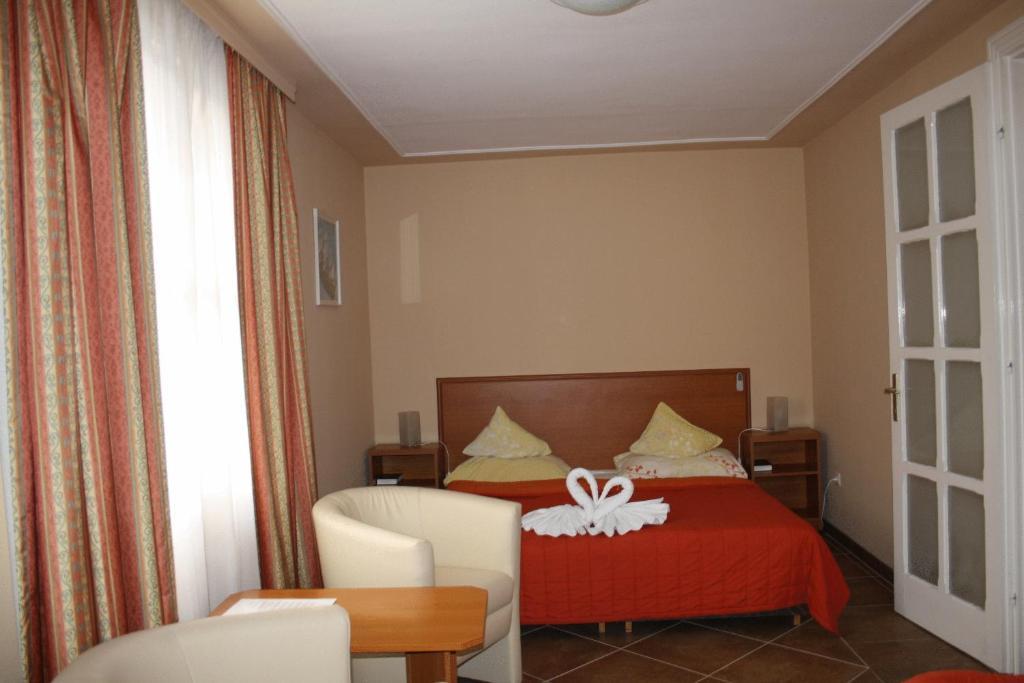 Roz Hotel 3*